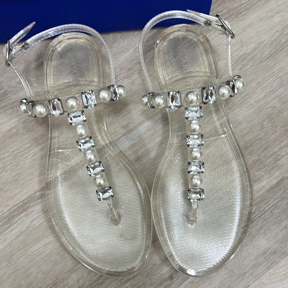 STUART WEITZMAN Goldie Jelly Sandal - Picture 3 of 9